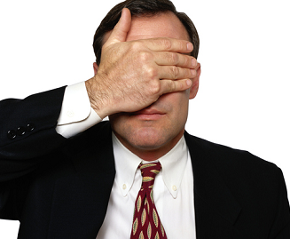 "La razón que por lo general impulsa al humano a esconderse o a esconder, es el pecado. El proverbio dice: “Huye el impío sin que nadie lo persiga: mas el justo está confiado como un leoncillo” (Pvb. 28:1). Y el adagio popular dice también una gran verdad: “El que nada debe, nada teme”, y no tiene por qué esconderse" (Pastor Efraím Valverde Sr.)