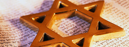 La religión Judía, o sea lo que hoy se llama el Judaísmo, no puede ni debe de ponerse a la par con las religiones falsas en el mundo.(Pastor Efraím Valverde Sr.)