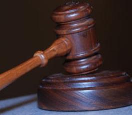 "Regularmente se enseña que todos los creyentes en el Señor tendremos que comparecer al final ante este tribunal[*], como literalmente se lee. Mas el mismo Apostol Pablo nos dice que : “Ninguna condenacion hay para los que estan en Cristo Jesus” (Rom. 8:1)" (Pastor Efraím Valverde Sr.)